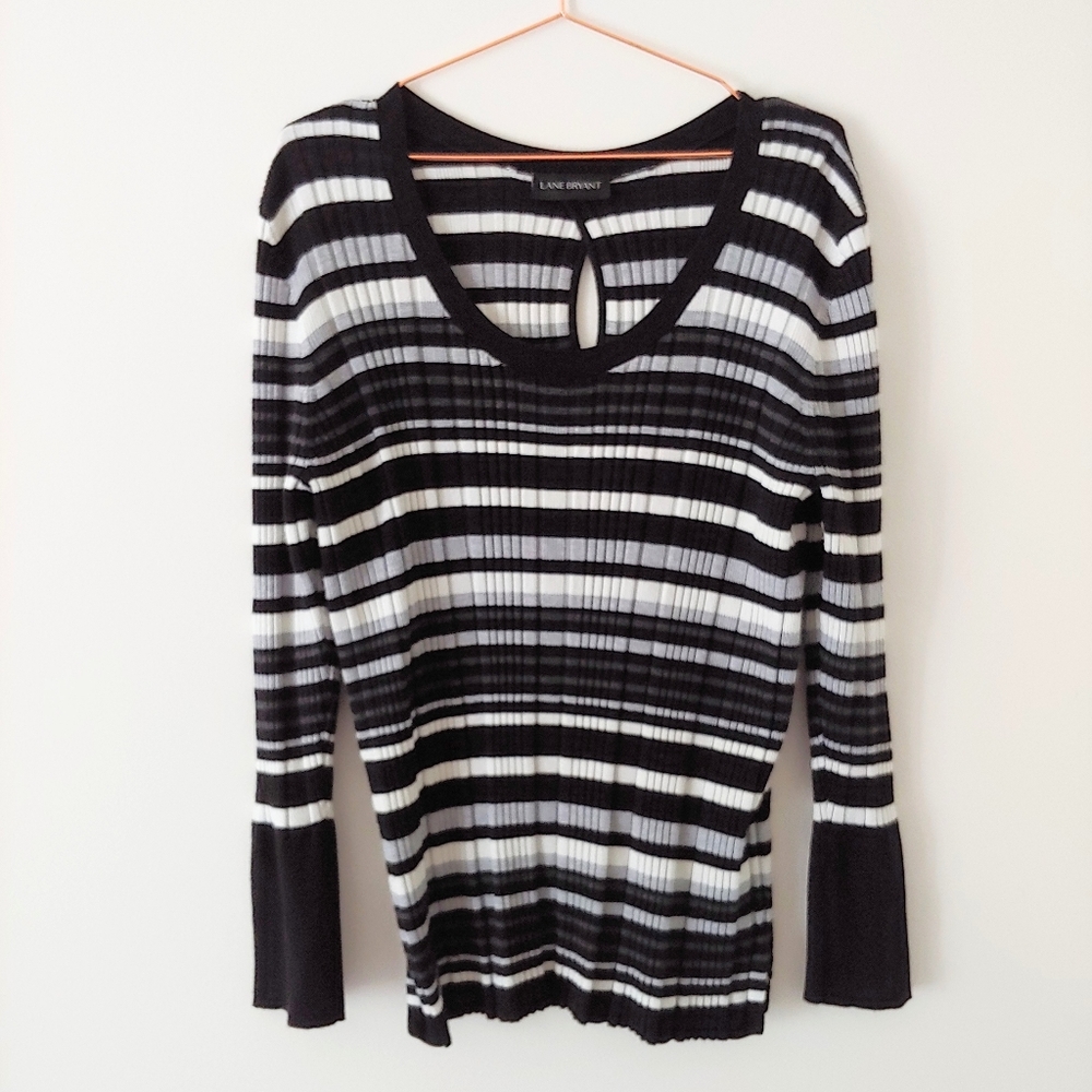 Lane Bryant black & white sweater size 18